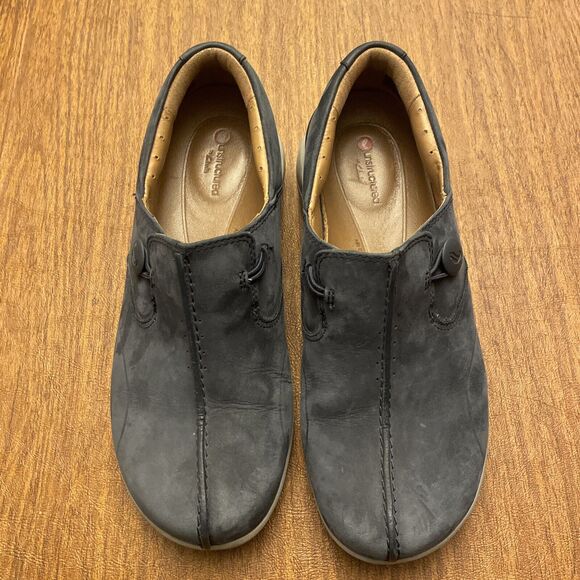 Clarks Unstructured Leather Slip On Shoes Un Loop 2 Walk Navy - Picture 1 of 4